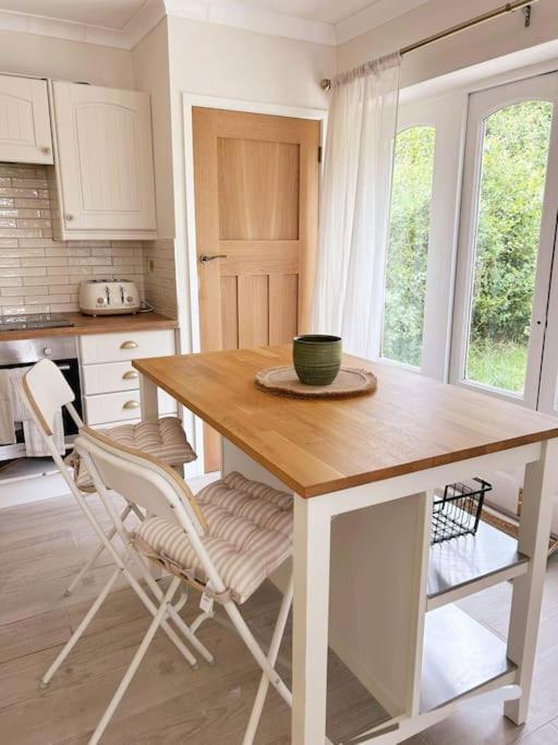 Relaxing Retreat Near Norfolk Broads Villa นอร์ริช ภายนอก รูปภาพ